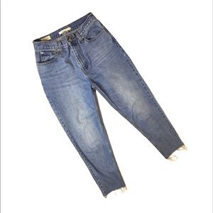 𝅺Levi’s Mom Jean